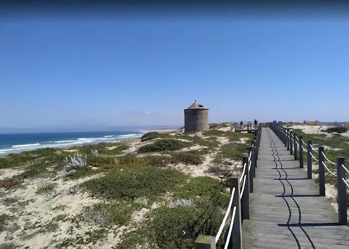 Moradia Pinheiro Manso Feriehus