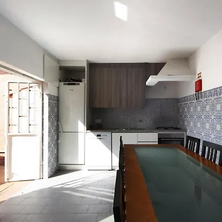 Moradia Pinheiro Manso *