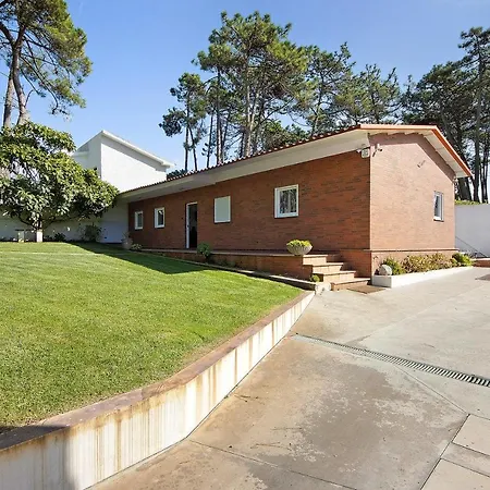 Moradia Pinheiro Manso Apúlia