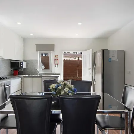 בית נופש Moradia Pinheiro Manso *