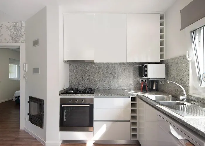 Moradia Pinheiro Manso *